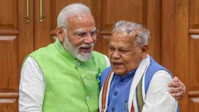संतोष सुमन का विपक्ष पर बड़ा हमला, बोले‘मोदी युग में विपक्ष की हालत झालमुड़ी जैसी’ 7 95 3
