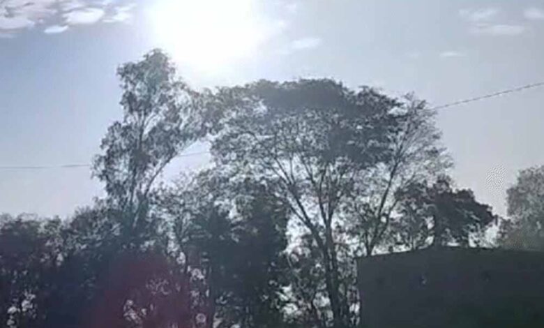 छत्तीसगढ़ में मौसम का अलर्ट: गरज-चमक के साथ बारिश, 50 KM/H की रफ्तार से चलेंगी हवाएं 1 Chhattisgarh News 04 1 6