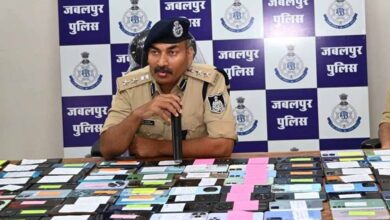 मध्यप्रदेश पुलिस ने विगत 2 सप्ताह में 2 करोड़ 26लाख रुपए से अधिक के गुम हुए 1021 मोबाइल फोन खोज कर वास्तविक मालिकों को लौटाएं 2 Mobile 03
