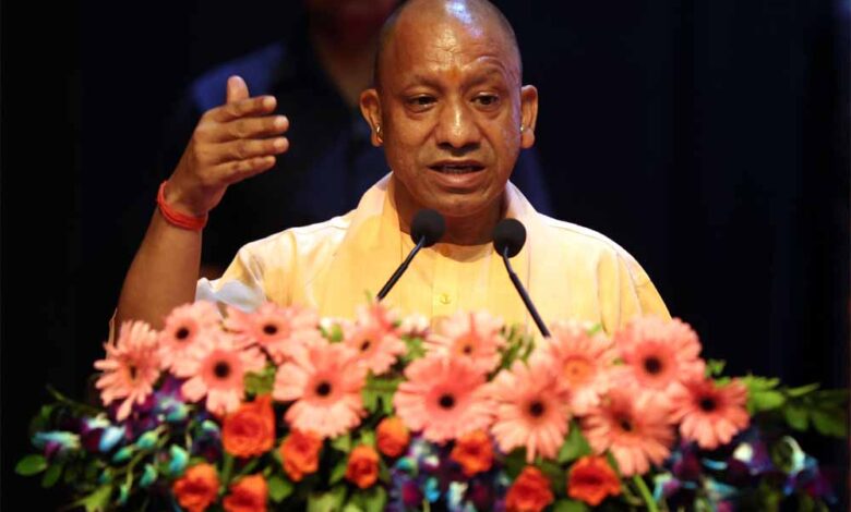 शिक्षामित्रों को पहचान और संबल दे रही योगी सरकार, 5 मई को गोरखपुर में सीएम करेंगे सम्मान 1 Yogi 1 1