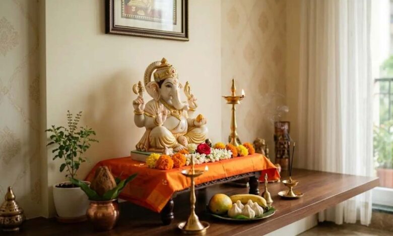 घर में भगवान गणेश की फोटो रखने की सही दिशा और वास्तु के महत्वपूर्ण नियम 1 32 22