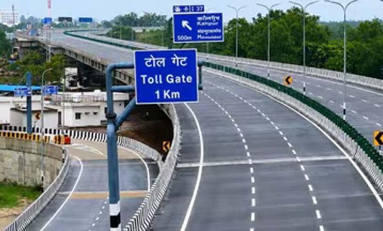लखनऊ-कानपुर एक्सप्रेसवे पर तीन खतरनाक कट, हादसे रोकने को सुरक्षा इंतजाम तेज 1 10 20