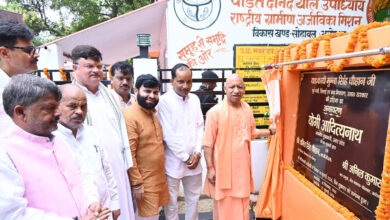 मुख्यमंत्री ने पूर्व मंत्री मुन्ना सिंह चौहान की प्रतिमा का किया अनावरण 5 10A 132