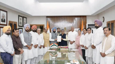 पंजाब निकाय चुनाव पर गरमाई सियासत, BJP ने राज्यपाल से की शिकायत 5 11A 49
