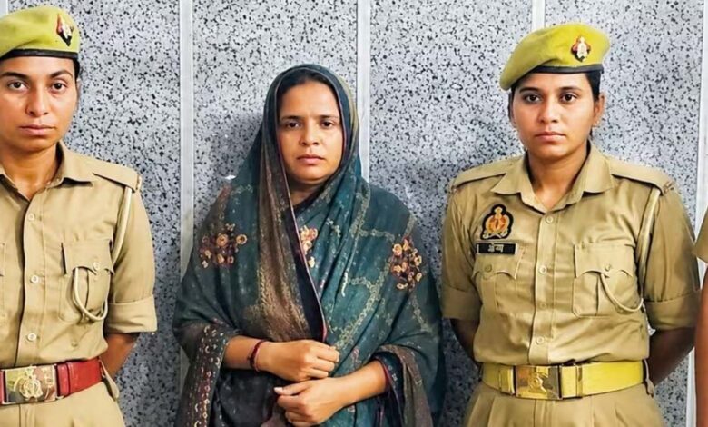 आगरा में पति की हत्या का सनसनीखेज खुलासा, पत्नी ने बाथरूम में दफनाया शव 1 37 4