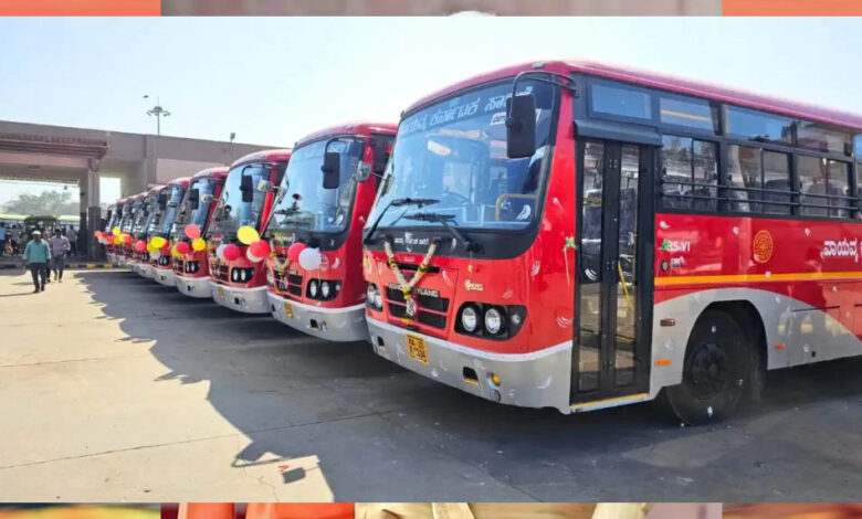 बिना हेडलाइट दौड़ती रहीं सरकारी बसें! मोबाइल टॉर्च के सहारे सफर, कर्नाटक में KKRTC पर सियासी घमासान 1 6A 83