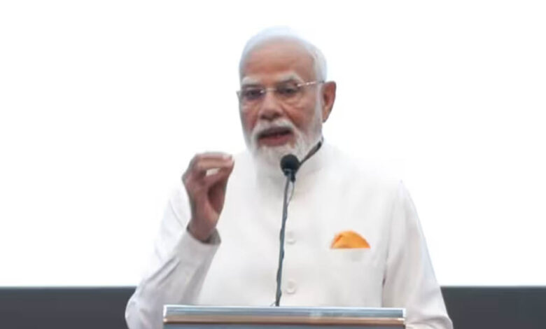 इंडोनेशिया की संसद में PM मोदी का बड़ा संदेश, बोले- 'भारत विस्तारवाद नहीं, विकासवाद की नीति पर चलता है' 1 7A 143