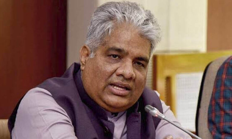 केंद्रीय मंत्री भूपेंद्र यादव के निजी सचिव हटाए गए, दो अन्य अधिकारियों पर भी गिरी गाज 1 7A 78