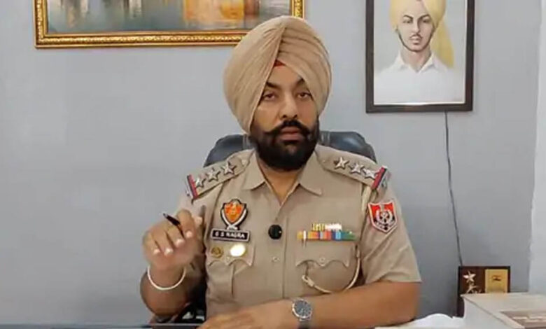 पंजाब पुलिस के इंस्पेक्टर पर FBI का शिकंजा! अमेरिकी परिवार से 4 लाख डॉलर की रंगदारी मांगने का आरोप 1 8A 141