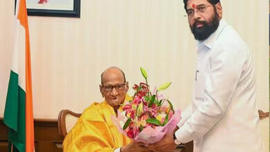 महाराष्ट्र में सियासी हलचल तेज! शिंदे के दफ्तर पहुंचे शरद पवार, NCP विधायकों संग बैठक से NDA में शामिल होने की अटकलें 3 9A 113