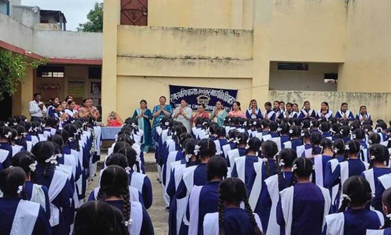 School 012