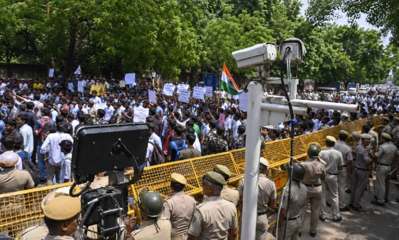 High Alert: जंतर-मंतर पर NEET प्रदर्शन, FRS निगरानी; 10 हजार प्रदर्शनकारी, 3 हजार पुलिस तैनात
