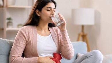 Periods Health: पीरियड्स में ठंडा पानी सही? जानिए एक्सपर्ट की सच्ची राय