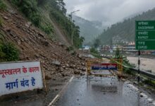 बागेश्वर में भारी बारिश से हाहाकार! 12 सड़कें बंद, कई गांवों का संपर्क टूटा, स्कूलों में छुट्टी