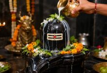 6 साल बाद सावन सोमवार और सोम प्रदोष का संयोग, शिवलिंग पर चढ़ाएं ये शुभ चीजें