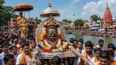 उज्जैन में गूंजा ‘जय श्री महाकाल’, चांदी की पालकी में निकले बाबा; रामघाट पर हुआ पूजन 50 उज्जैन में गूंजा ‘जय श्री महाकाल’, चांदी की पालकी में निकले बाबा; रामघाट पर हुआ पूजन