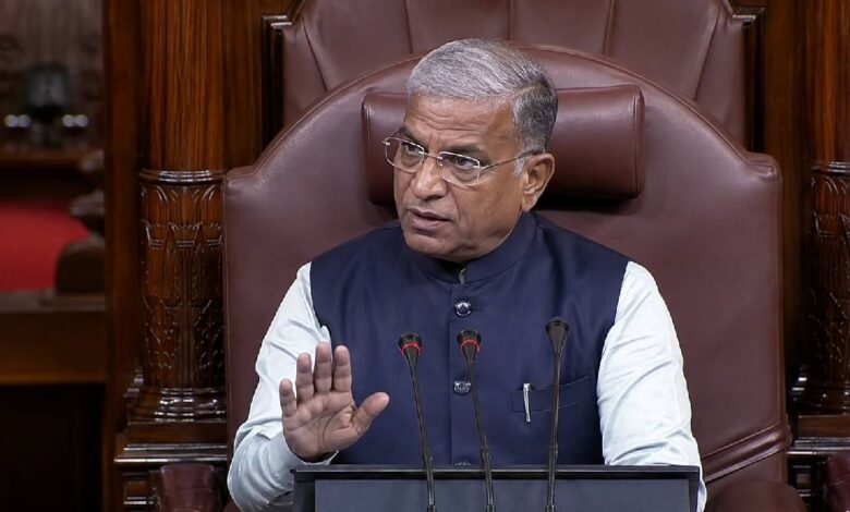 संसद में हंगामे पर हरिवंश की दो टूक, बोले- लोकतंत्र की साख कमजोर करने की कोशिश चिंता की बात