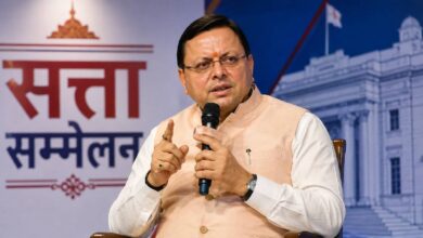 जिनके सामने मुख्यमंत्री लाइन में खड़े रहते हैं, वो फेक नैरेटिव न फैलाएं… खरगे के हल्द्वानी विवाद पर धामी का पलटवार 3 जिनके सामने मुख्यमंत्री लाइन में खड़े रहते हैं, वो फेक नैरेटिव न फैलाएं… खरगे के हल्द्वानी विवाद पर धामी का पलटवार