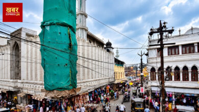 उज्जैन शाही मस्जिद विवाद: पथराव के बाद 15 गिरफ्तार, 5 सोशल मीडिया इन्फ्लुएंसर्स पर केस; आज फिर हटाया जा रहा मस्जिद का हिस्सा