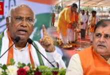 खरगे की रैली के बाद ‘शुद्धिकरण’ विवाद में FIR, उत्तराखंड BJP अध्यक्ष महेंद्र भट्ट समेत कई लोगों के नाम 13 खरगे की रैली के बाद ‘शुद्धिकरण’ विवाद में FIR, उत्तराखंड BJP अध्यक्ष महेंद्र भट्ट समेत कई लोगों के नाम